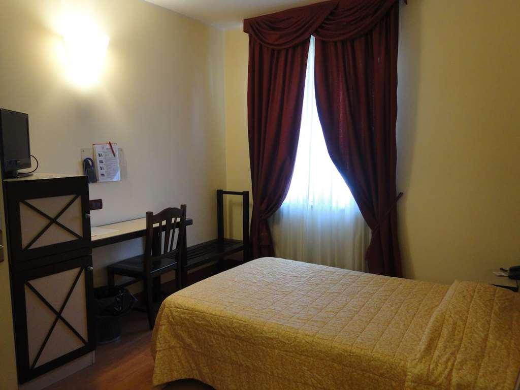 Hotel Vazzana Вольп'яно Номер фото